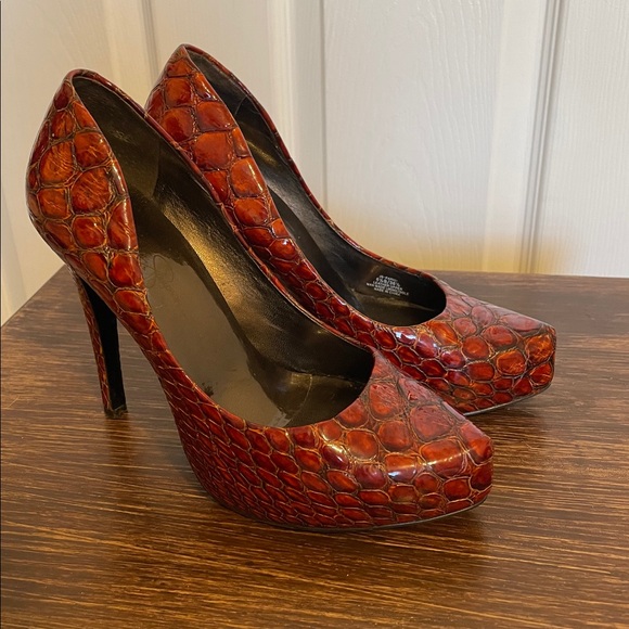 Jessica Simpson Red Alligator Pattern Parigi Heels - Picture 2 of 7